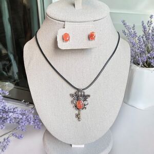 Sandstone Wing Crown Pendant Necklace and Earrings‎ Jewelry Set